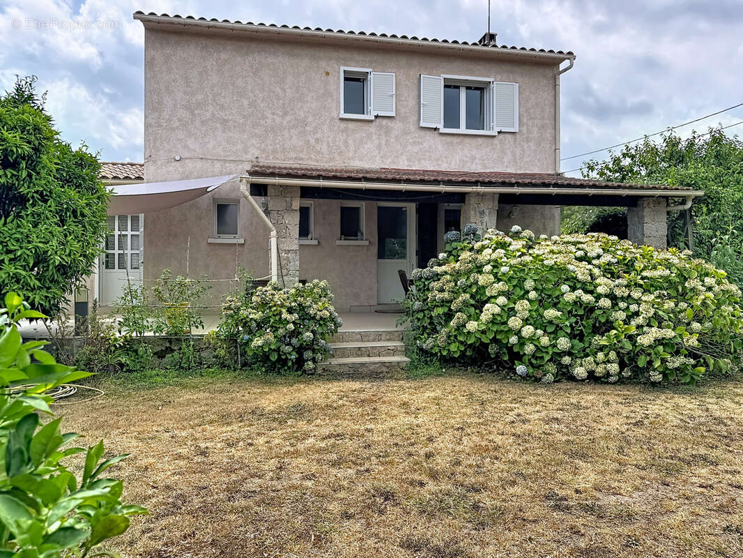 Prunelli-di-Fiumorbo   Maison d'environ 120 m2 sur terrain d'environ 2 000 m2 avec dépendance, garage et carpo - photo 17