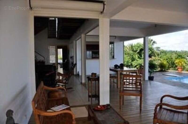 Maison à PETIT-BOURG