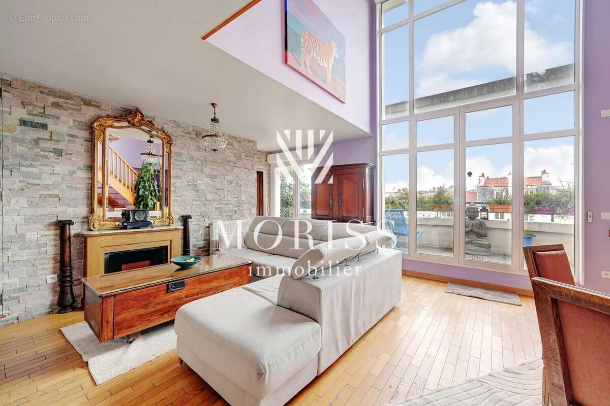Appartement à PARIS-18E