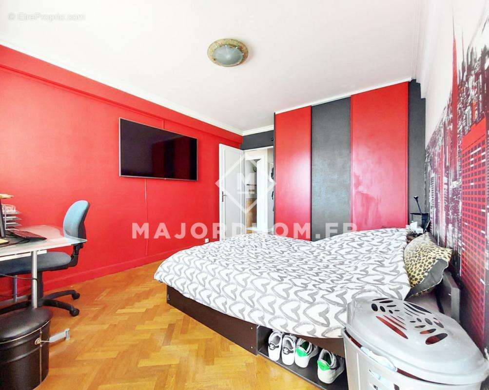 Appartement à MARSEILLE-6E