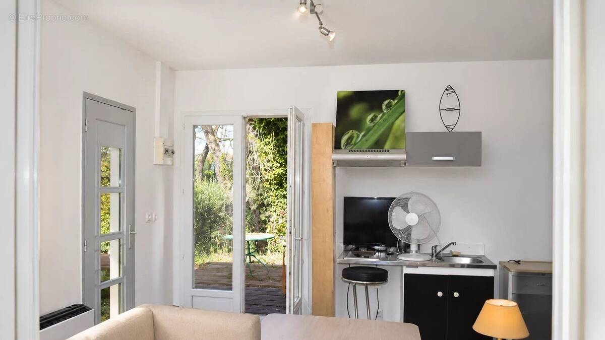 Maison à POURRIERES