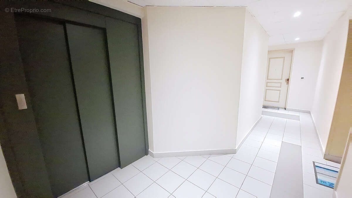 Appartement à SAINT-ROMAIN-EN-GAL