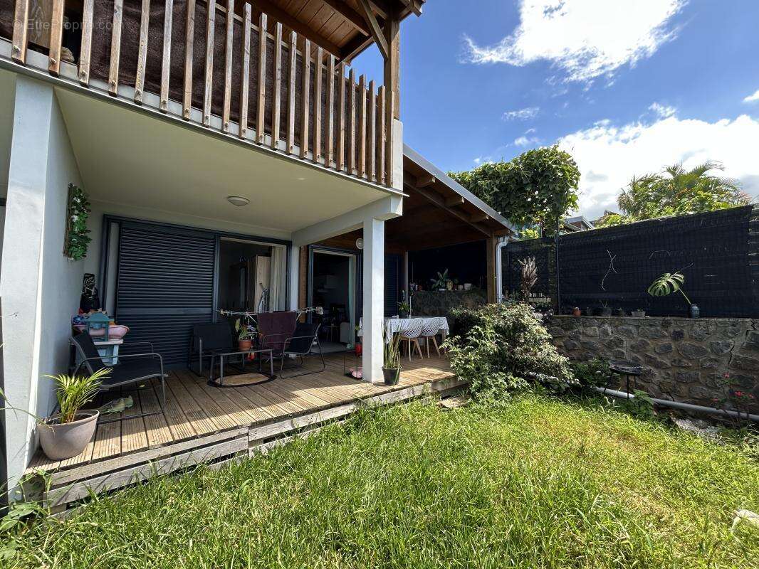 Appartement à LES AVIRONS