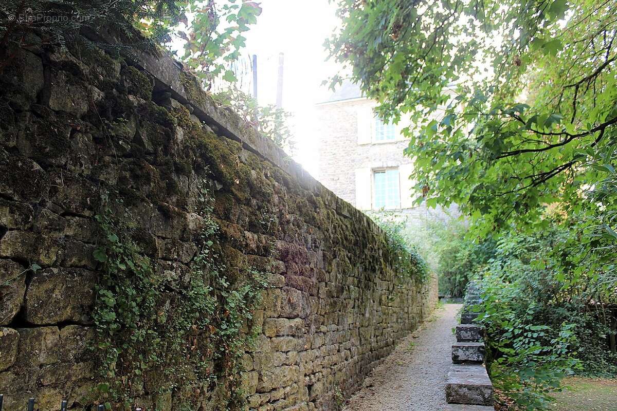 Maison à MELLE