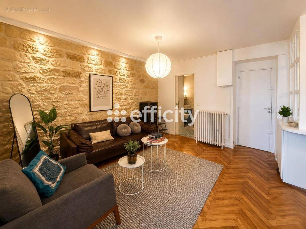 Appartement à PARIS-19E