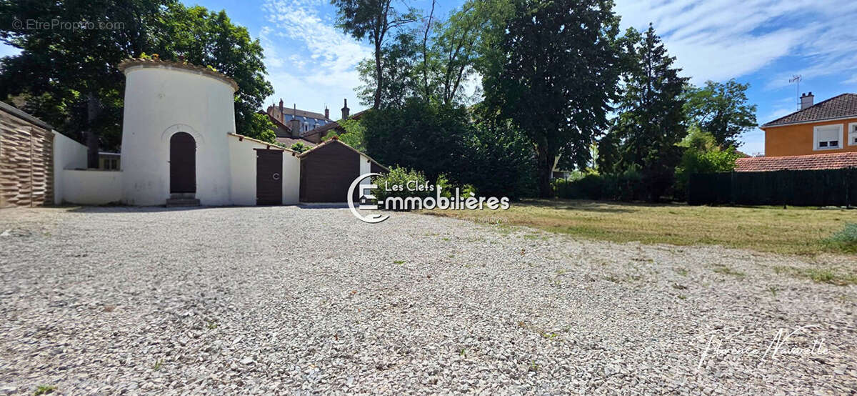 Rare terrain centre Louhans 650M² - photo 3