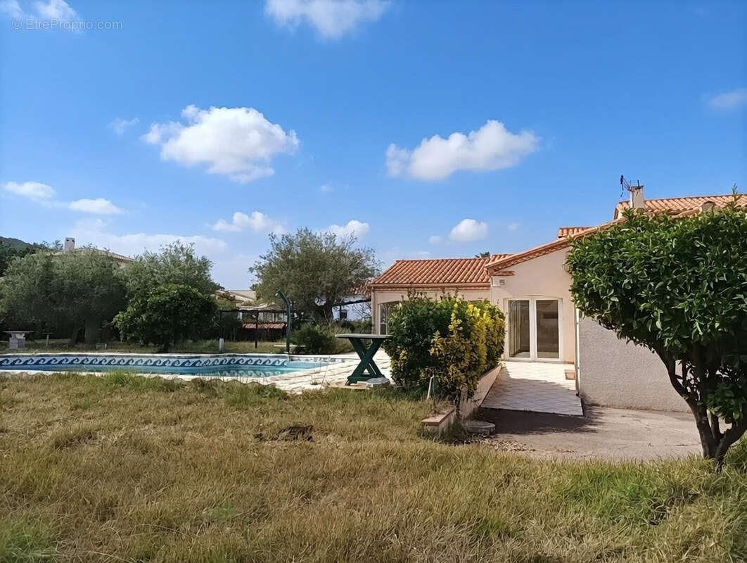 Maison à LAROQUE-DES-ALBERES