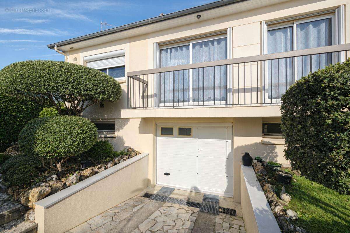 Maison à ECQUEVILLY