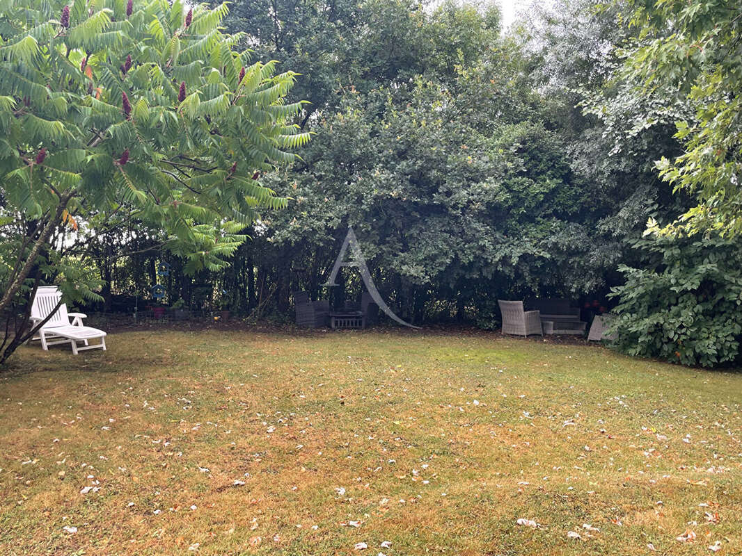 Maison à SOULAINES-SUR-AUBANCE