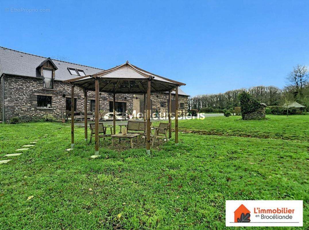 Maison à PLELAN-LE-GRAND