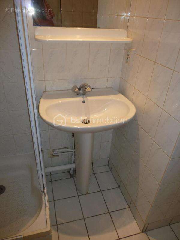 Appartement à PARIS-20E