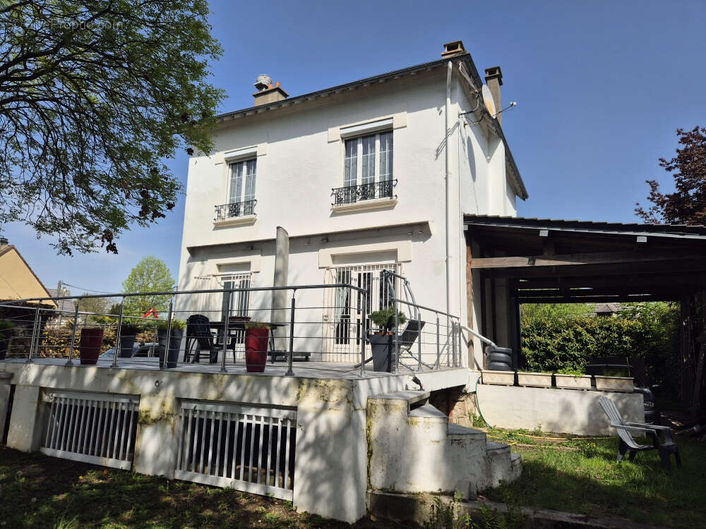 Maison à TREMBLAY-EN-FRANCE