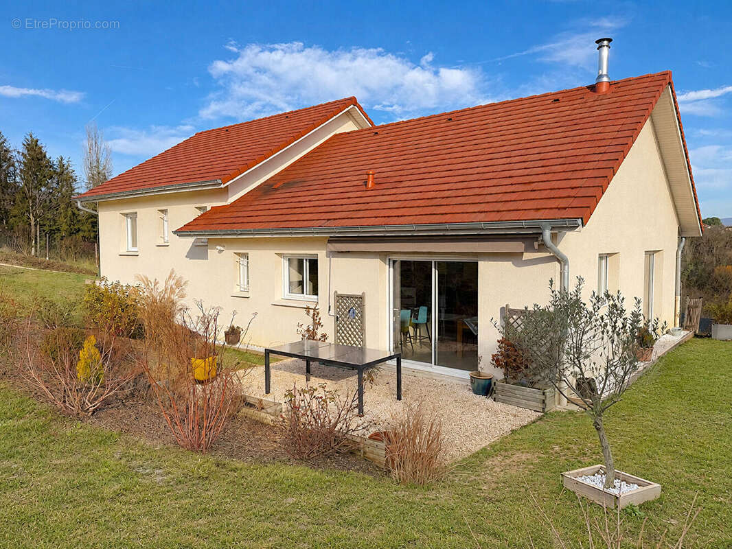 Maison à SEYSSEL