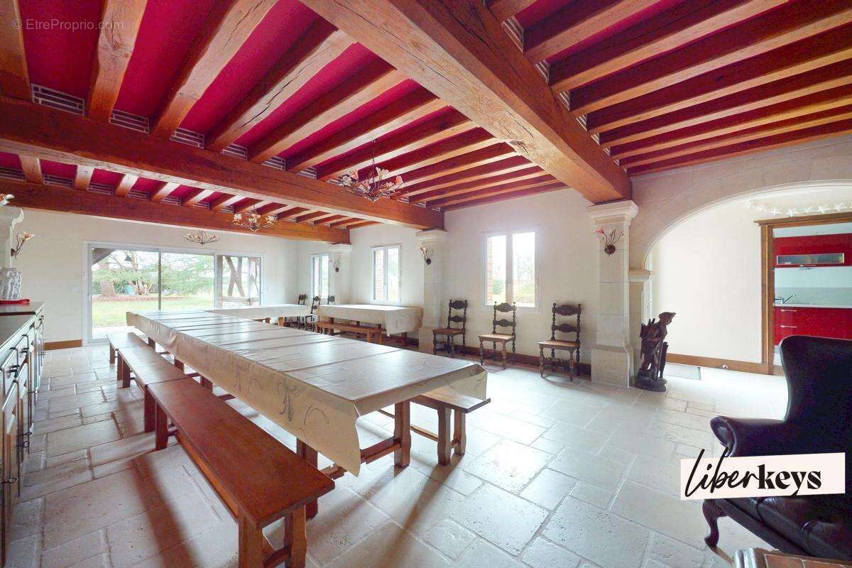 Maison à MARCILLY-LA-CAMPAGNE