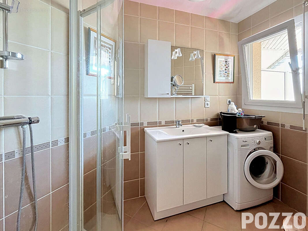 Appartement Jullouville 3 pièce(s) plage à 50 m , terrasse , résidence sécurisée - photo 10