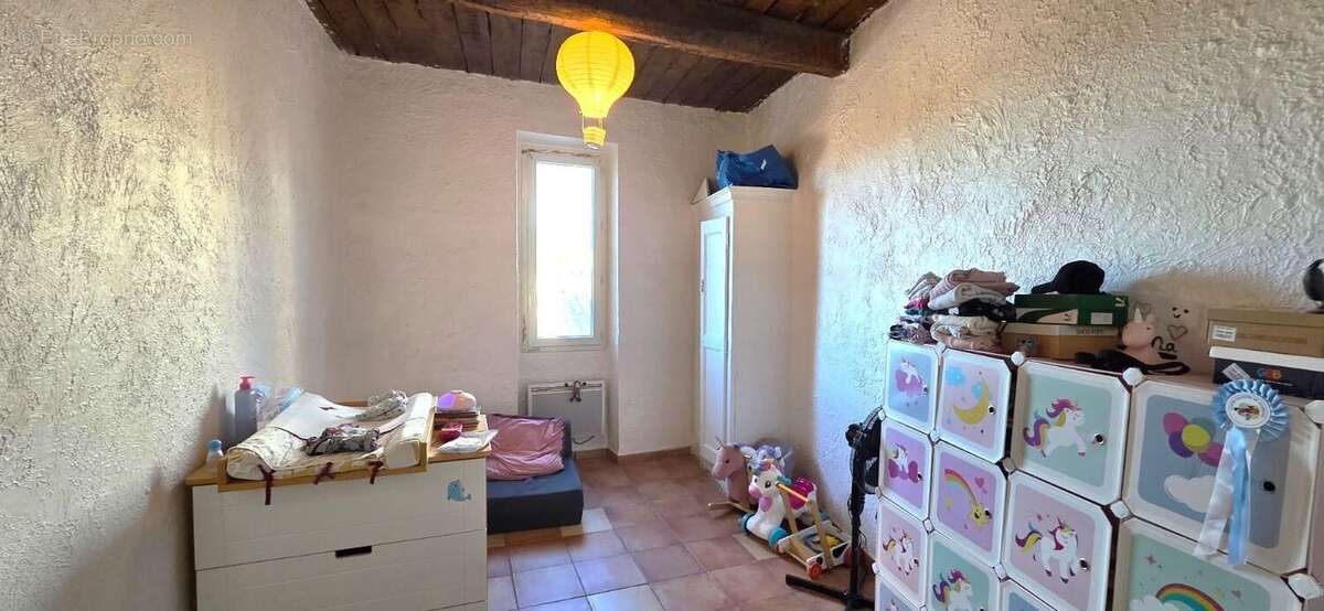 Appartement à CUGES-LES-PINS