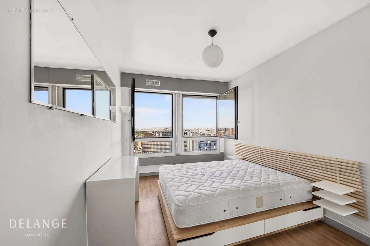 Appartement à PARIS-15E