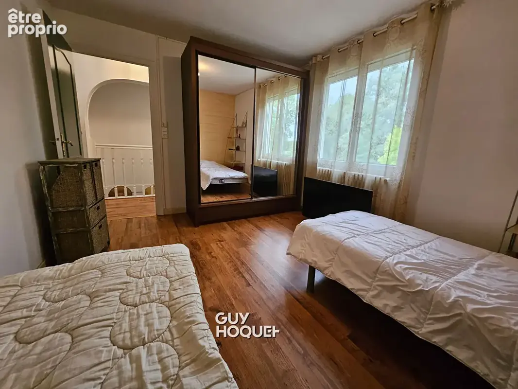 SAINT-VALLIER  Une maison familiale au coeur d'un écrin de verdure - photo 11