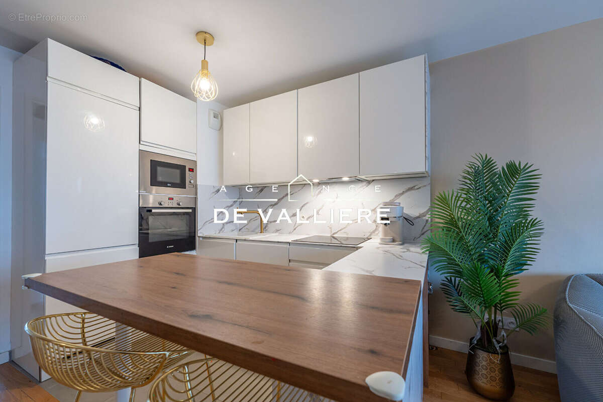 Appartement à SURESNES