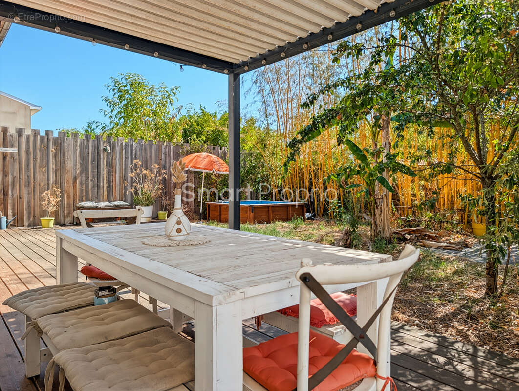 33320 eysines centre   maison familiale 134 m2   5 chambres   jardin - garage - photo 6