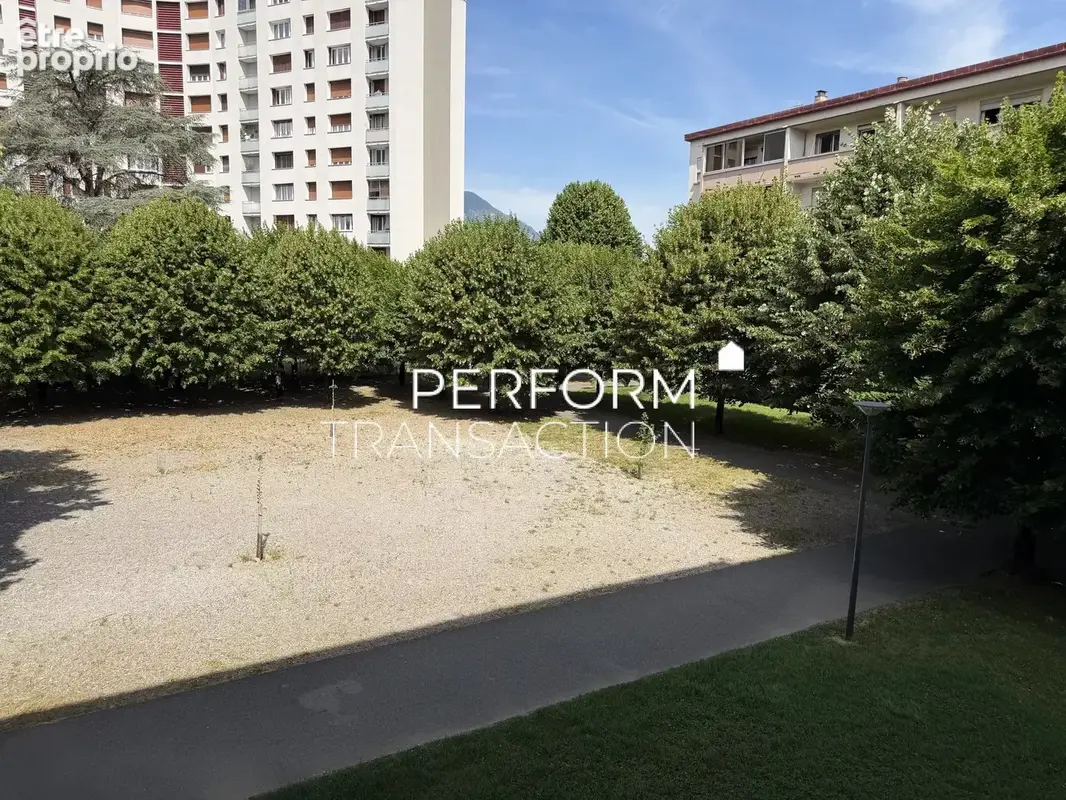 Grenoble-rue amable matussiere-t3 avec balcon couvert de 9m² - photo 13