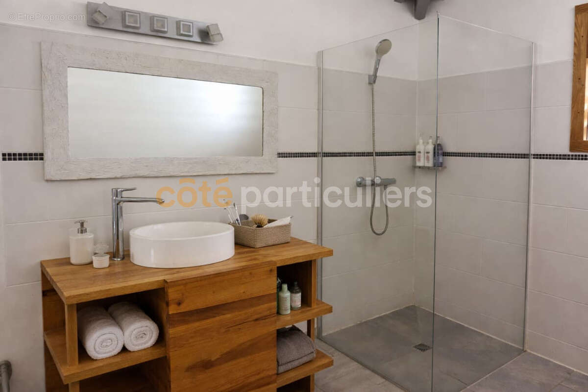 Jolie villa + 2 bungalows indépendant SAINT FRANCOIS - photo 12