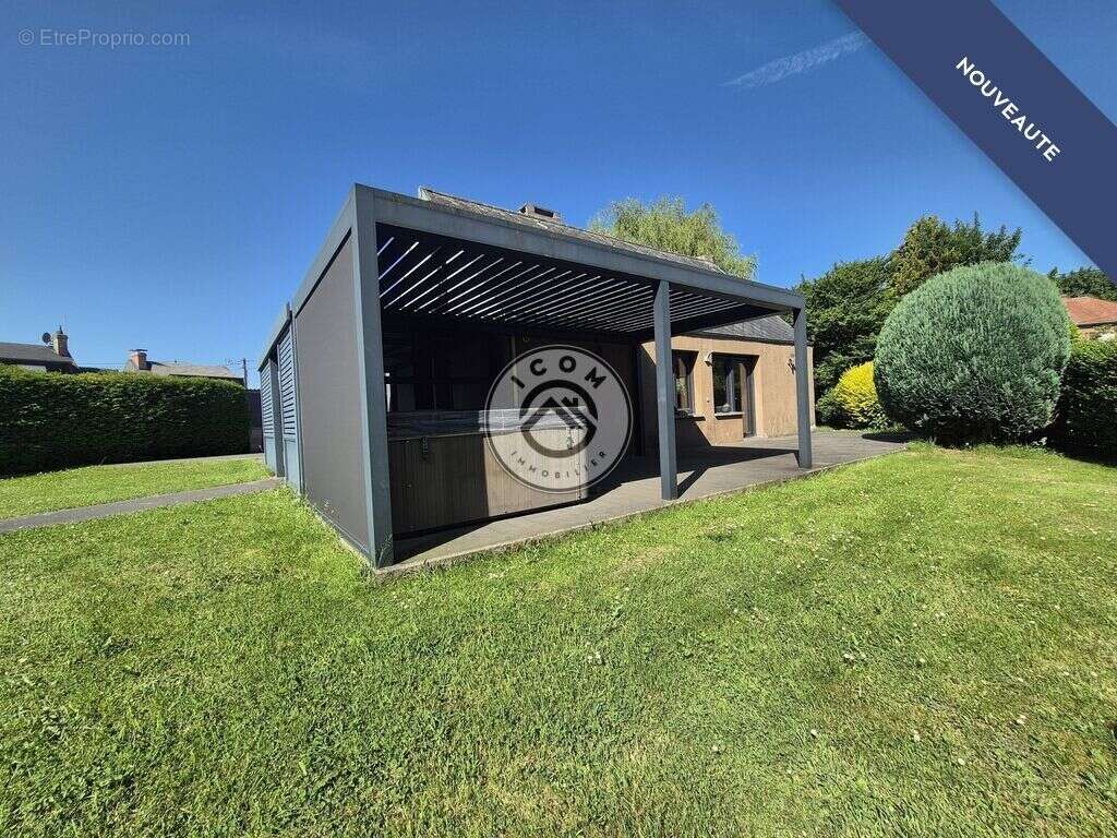 Maison à LEVAL