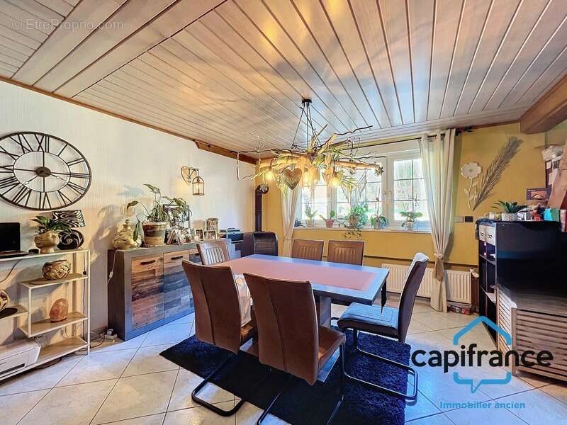 Maison à REYERSVILLER