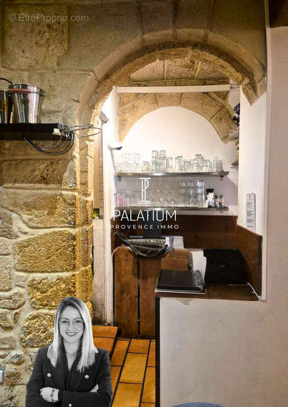 Autre à SALON-DE-PROVENCE