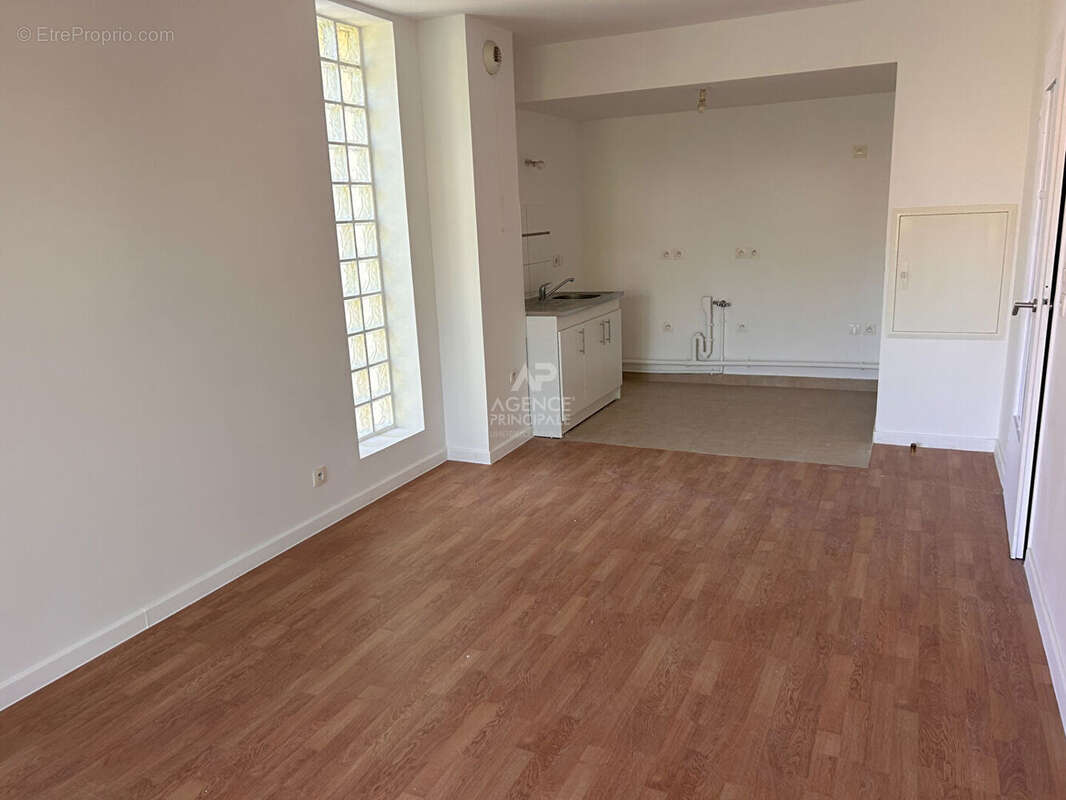 Appartement Maisons-laffitte 3 pièce(s) 38.29 - hyper centre - marché - terrasse-parking sous sol - photo 8