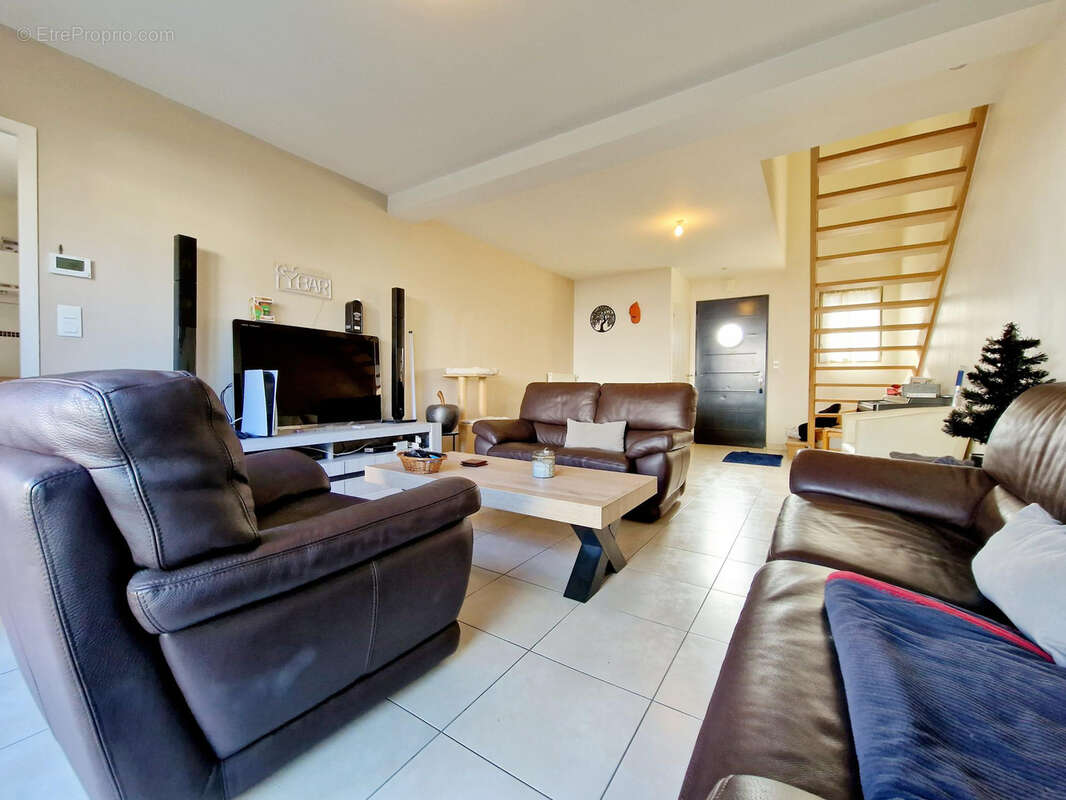 Maison à SAINTE-LUCE-SUR-LOIRE