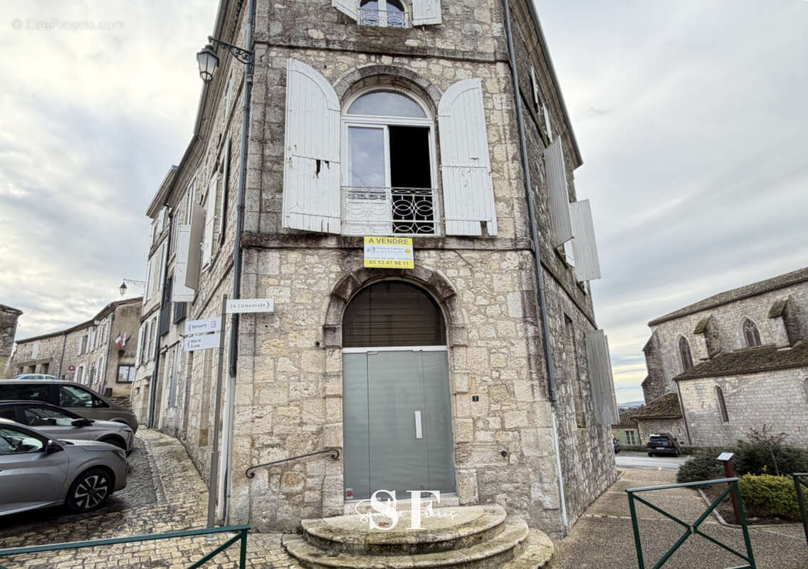 Rive gauche, immeuble de caractere appartement et local commercial - photo 3