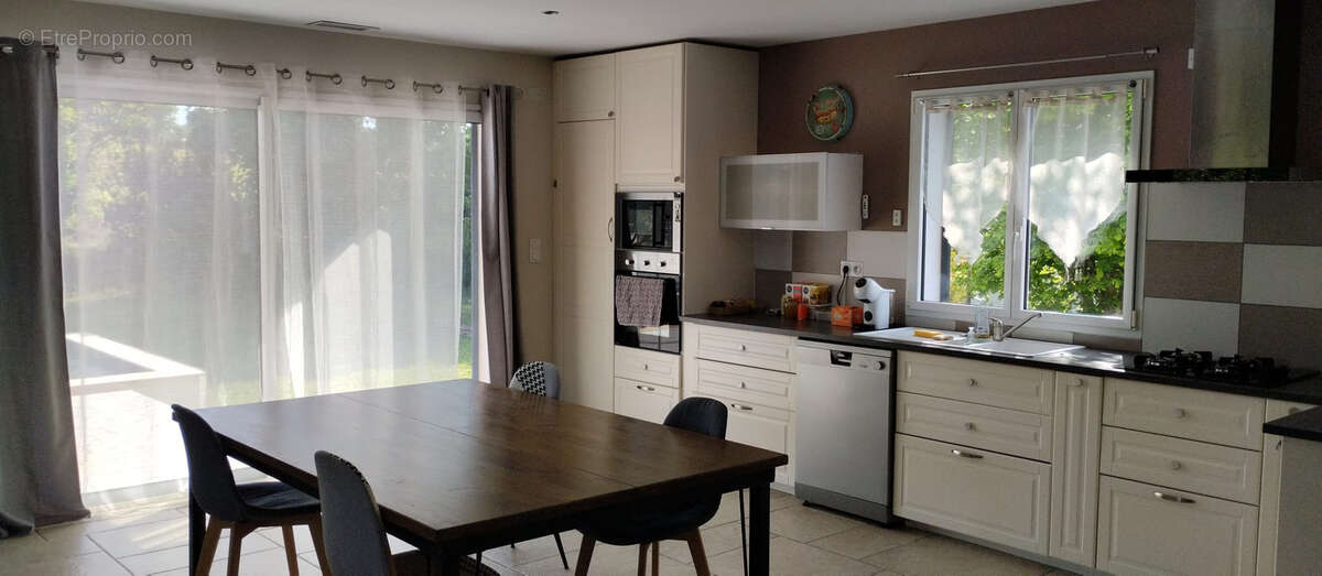 Maison à CAUX-ET-SAUZENS