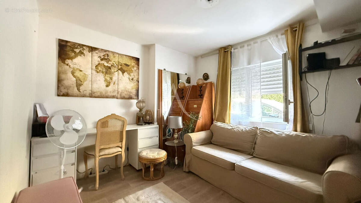 PENTAGONE LA ROCHE S/YON - Appartement Type III avec garage et cour privative - A VENDRE  Exclusivité AMANDA - photo 8