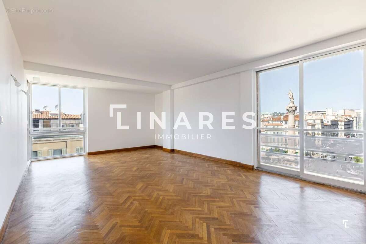 LE PANORAMA - Appartement T4 de 110m2 - 13006 Marseille - photo 3