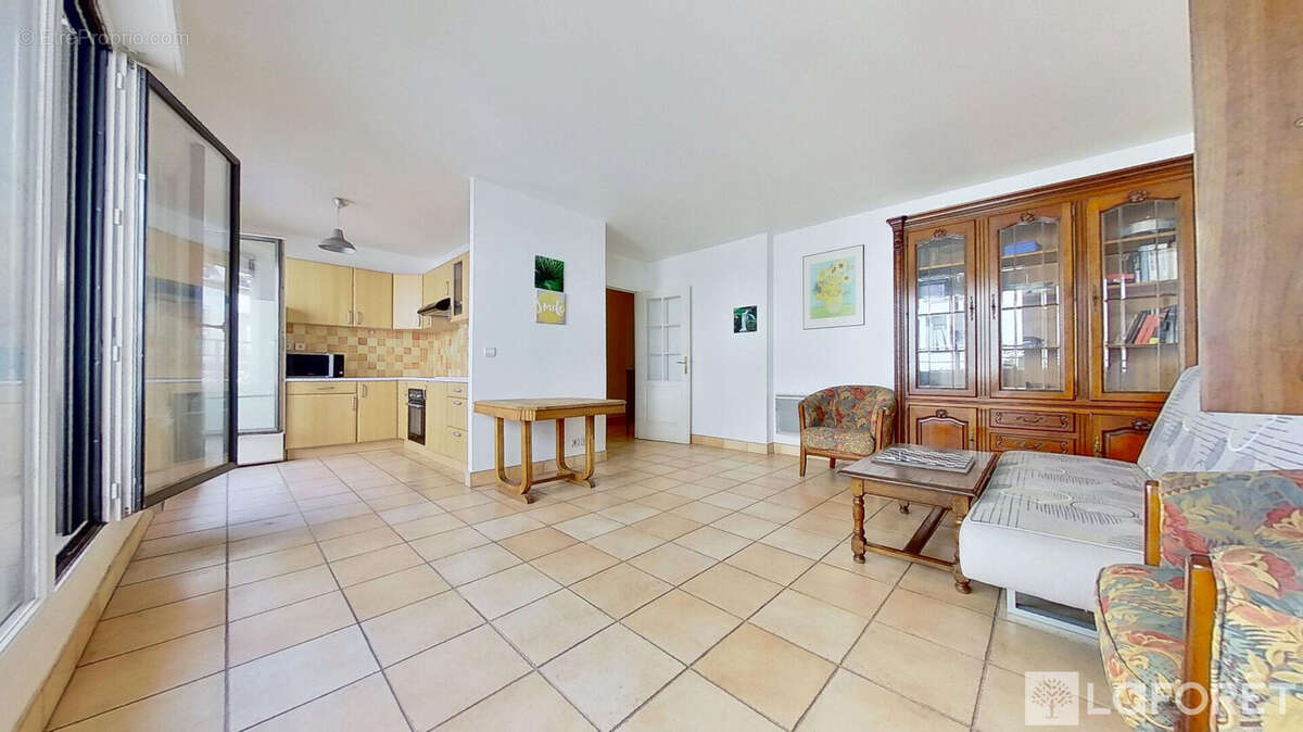 Appartement à PARIS-18E