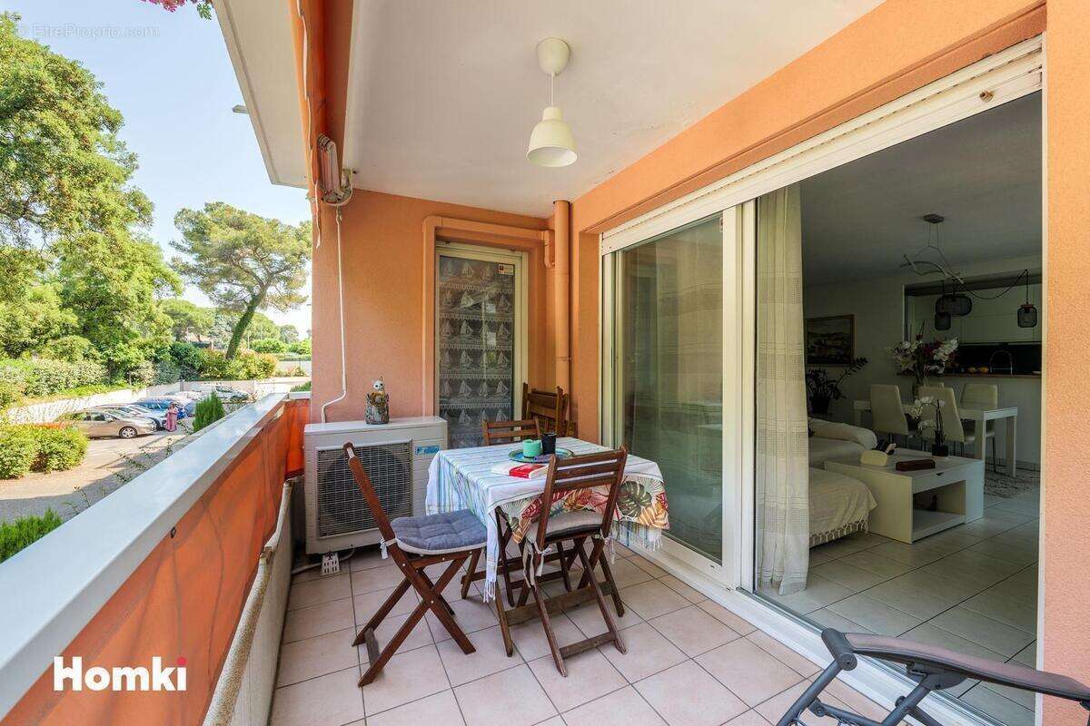 Appartement à VILLENEUVE-LOUBET