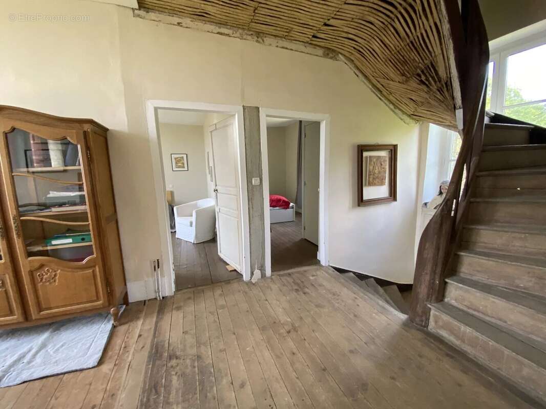 Maison à CARROUGES