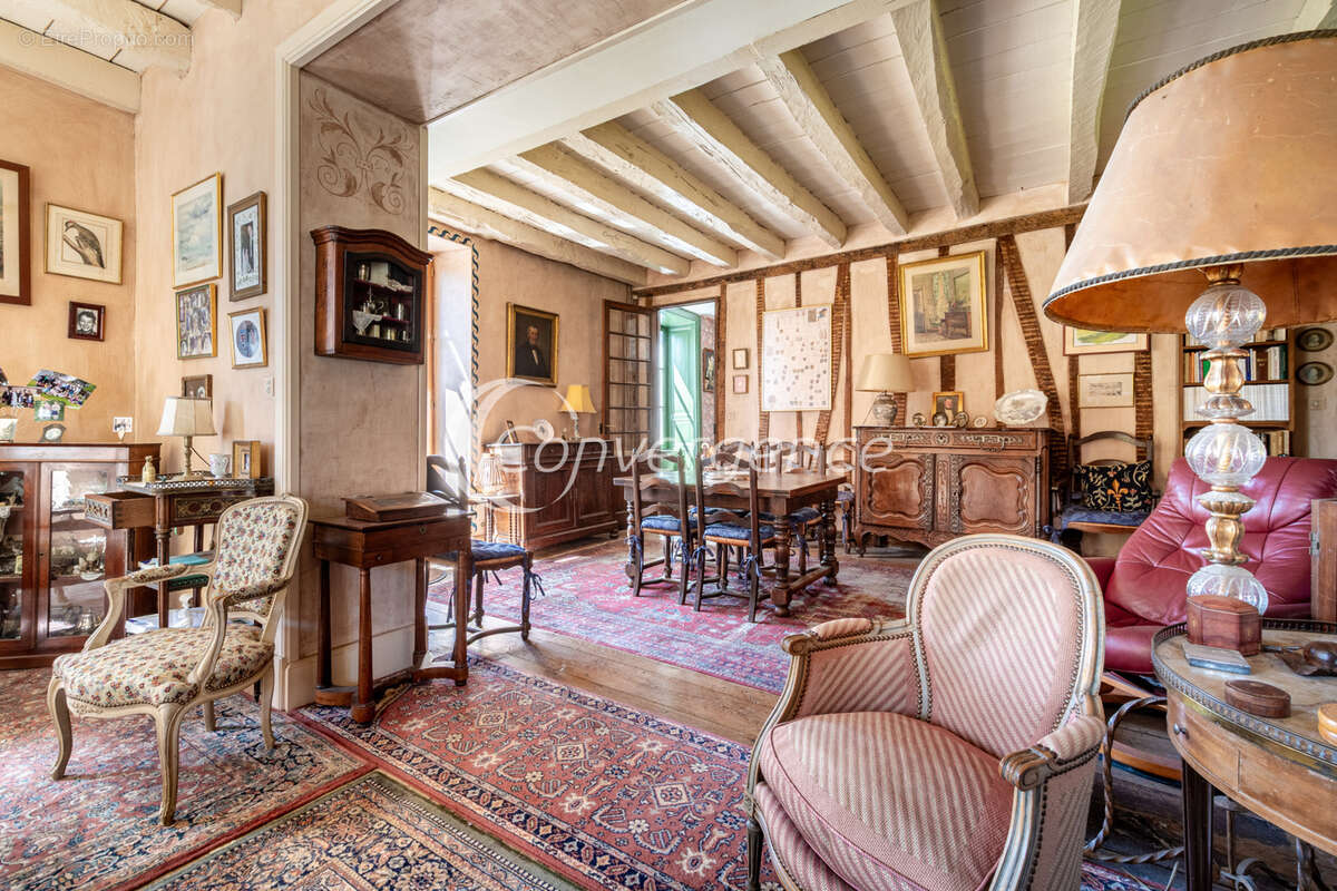 Maison à SAINT-BONNET-BRIANCE