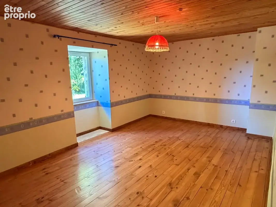 Ancienne ferme avec 1100 m2 de terrain - photo 8