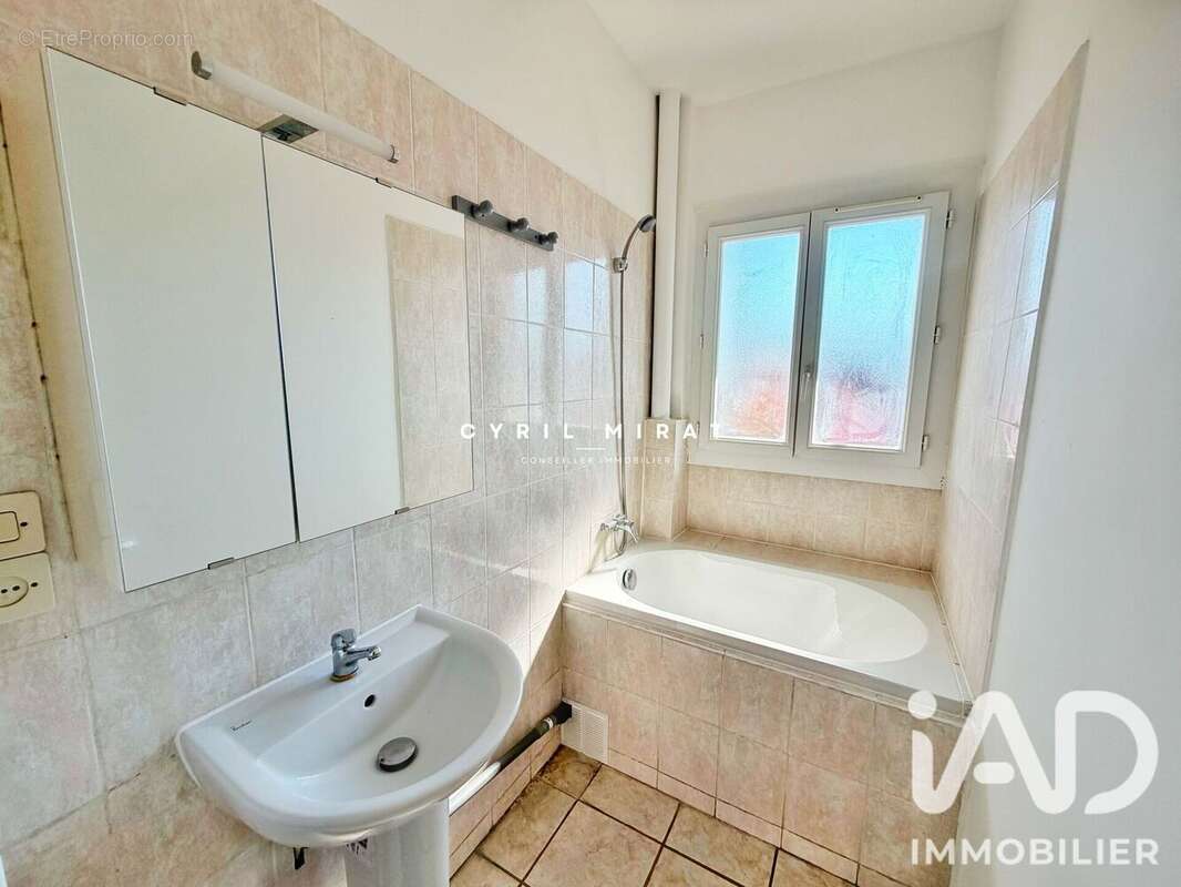 Appartement 57 m² à Toulon  - photo 8