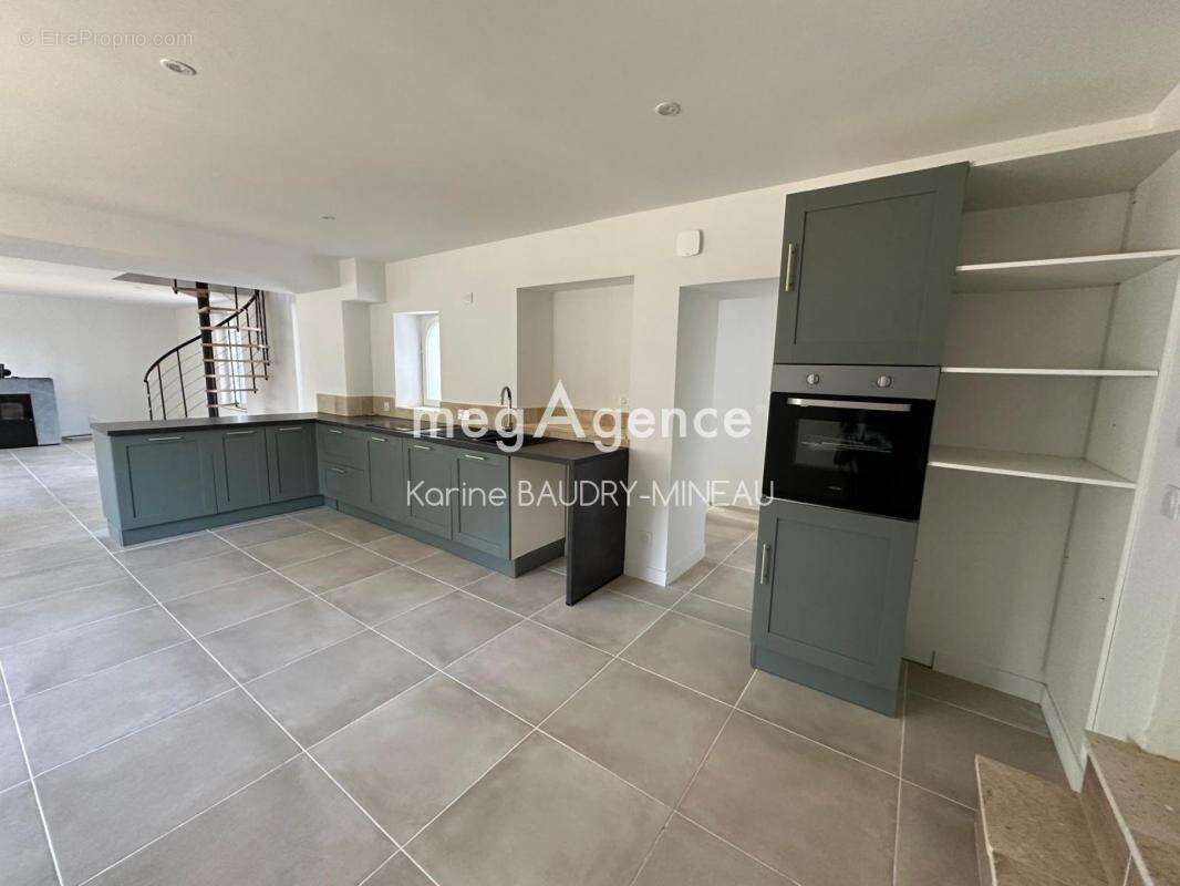 Maison à CHATELLERAULT