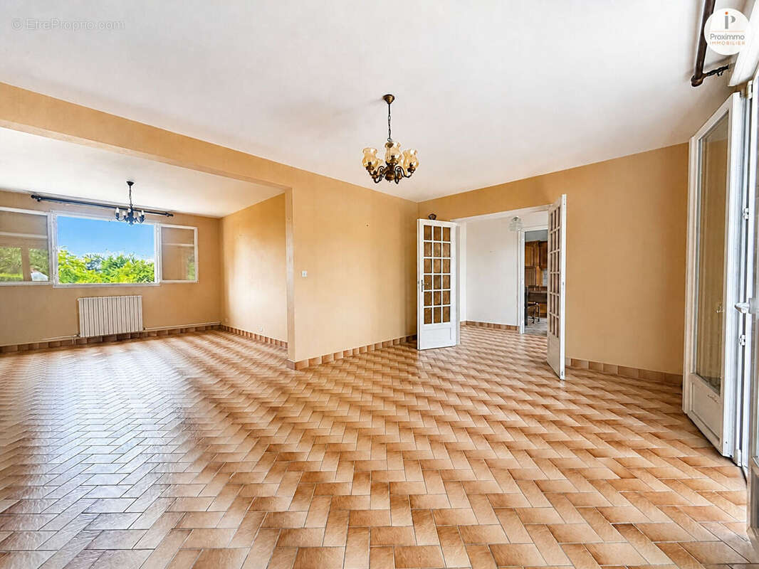 REDON Une maison familiale lumineuse aux beaux volumes 3 chambres ILLE ET VILAINE BRETAGNE SUD - photo 5
