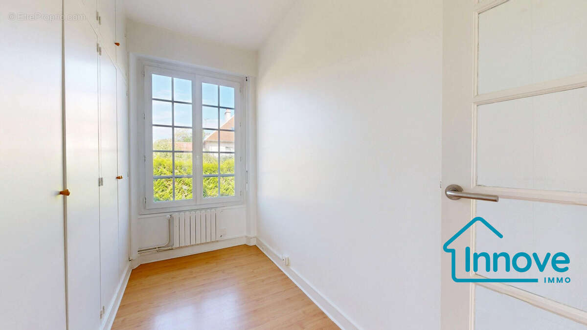 Appartement à NOISY-LE-ROI