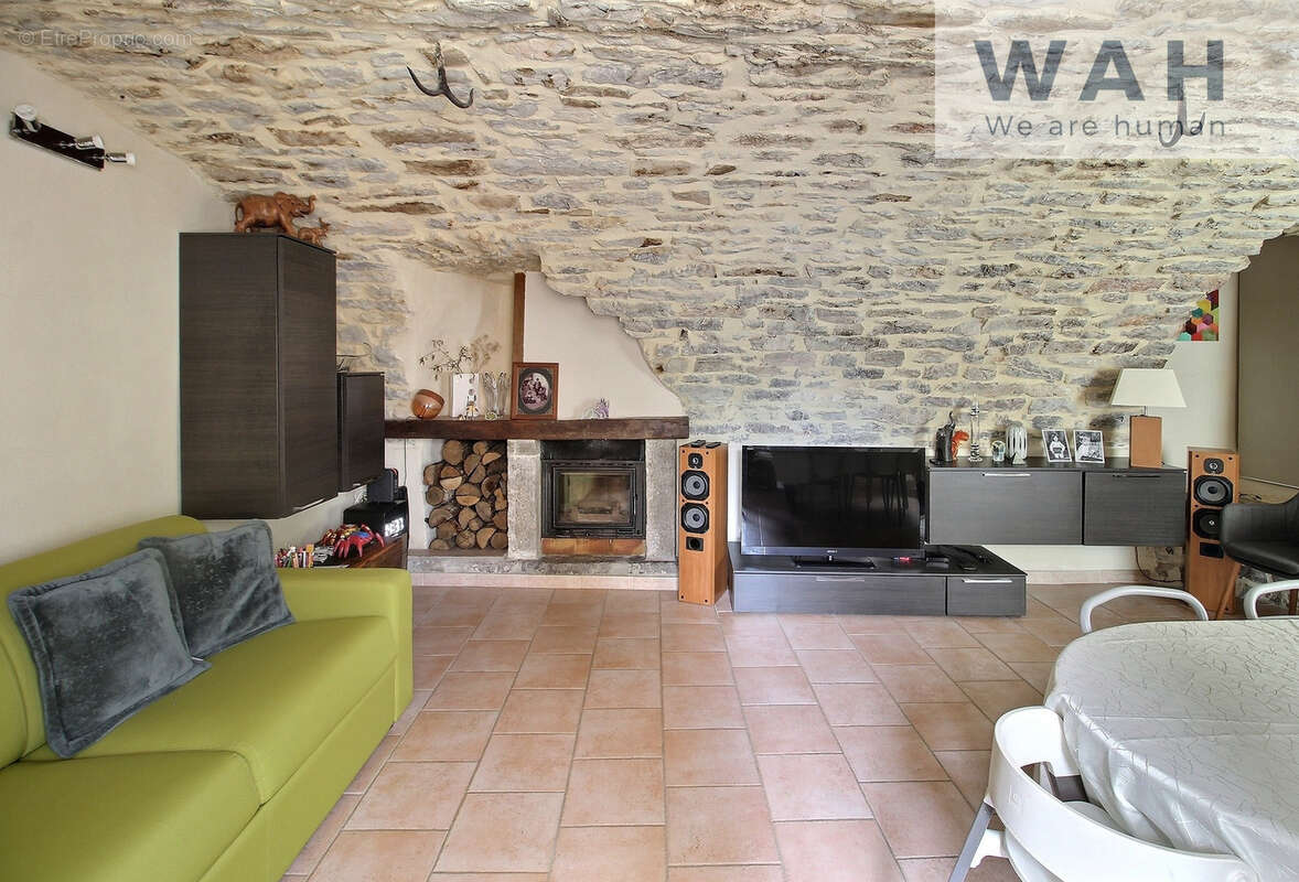 Maison à CAUSSE-DE-LA-SELLE