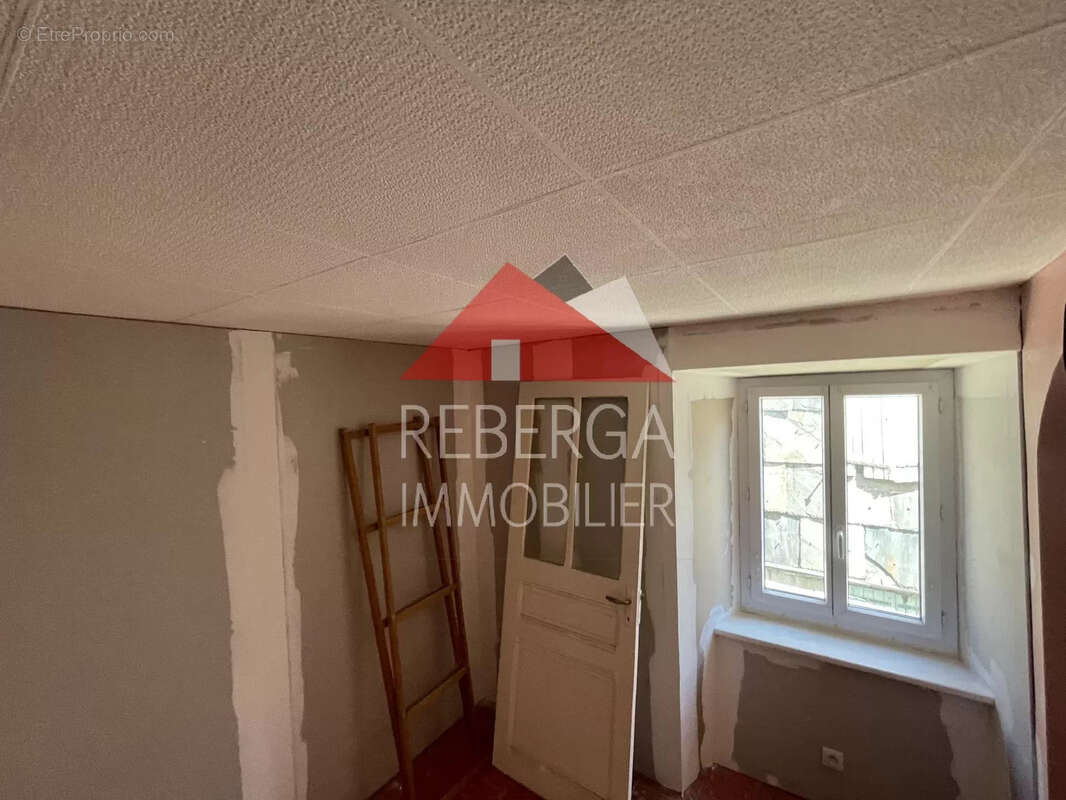 Appartement à LABASTIDE-ROUAIROUX