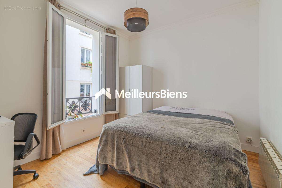 Appartement à PARIS-11E