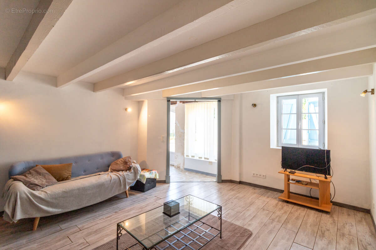 Maison à CHANIERS