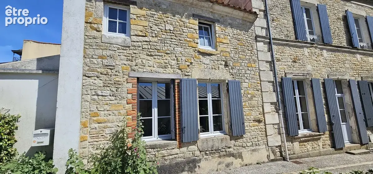 Maison de centre-ville 146m2 au pied du pied du marché et des commerces - photo 8