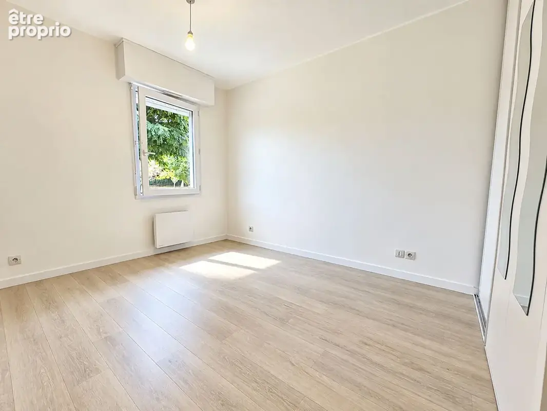Appartement St Sébastien Sur Loire 2 pièce(s) 52 m2 - photo 3